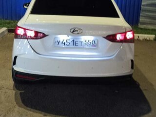 2021 Hyundai Solaris II Рестайлинг, белый, 1000000 рублей, вид 3