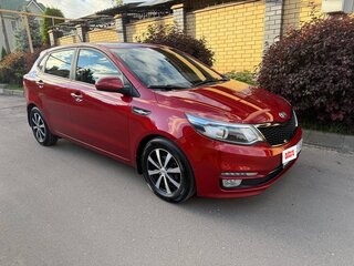 2017 Kia Rio III Рестайлинг, красный, 1099000 рублей, вид 3