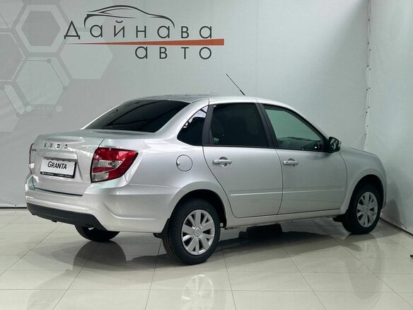 2026 Lada (ВАЗ) Granta I Рестайлинг, серебристый, 1130000 рублей - вид 4