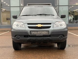 2013 Chevrolet Niva I Рестайлинг, серый, 539000 рублей, вид 2