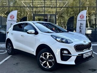 2020 Kia Sportage IV Рестайлинг, белый, 2200000 рублей, вид 3