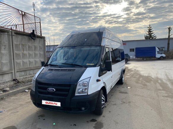 2011 Ford Transit, белый - вид 1
