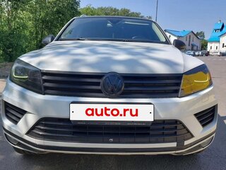 2015 Volkswagen Touareg II Рестайлинг, белый, 2110000 рублей, вид 1