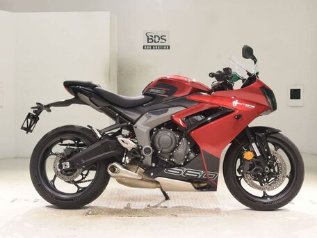 2024 Triumph Daytona 660, красный, 875000 рублей, вид 2