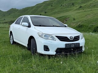 2010 Toyota Corolla X (E140, E150) Рестайлинг, белый, 870000 рублей, вид 1