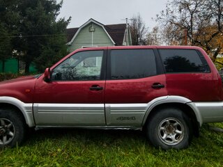 1998 Nissan Terrano II Рестайлинг, красный, 355000 рублей, вид 5