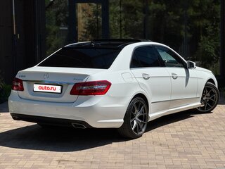 2013 Mercedes-Benz E-Класс 300 IV (W212, S212, C207), белый, 1950000 рублей, вид 4