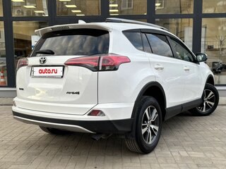2019 Toyota RAV4 IV (XA40) Рестайлинг, белый, 2300000 рублей, вид 3