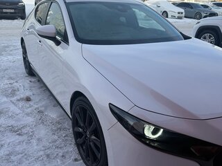 2019 Mazda 3 IV (BP), белый, 2250000 рублей, вид 4