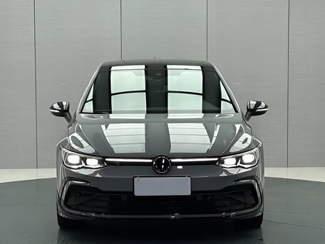 2022 Volkswagen Golf VIII, серый, 1990000 рублей, вид 5