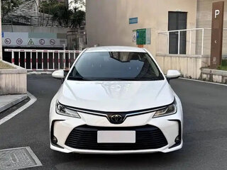 2023 Toyota Corolla XII (E210), белый, 1180000 рублей, вид 2