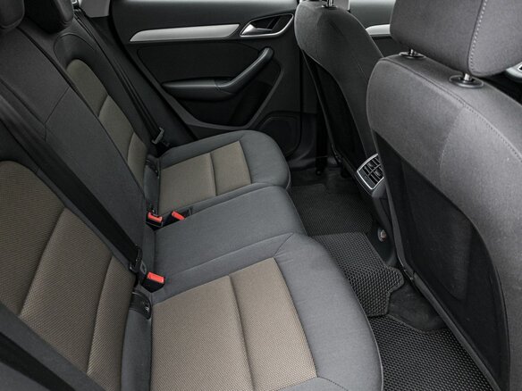2015 Audi Q3 I (8U) Рестайлинг, белый, 1855000 рублей - вид 7