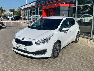 2016 Kia Ceed II Рестайлинг, белый, 1429900 рублей, вид 4