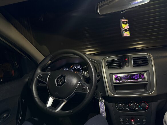 2020 Renault Logan II Рестайлинг, белый, 750000 рублей - вид 10