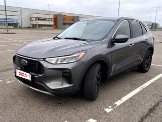 2023 Ford Escape IV Рестайлинг, серый, 1720000 рублей, вид 3