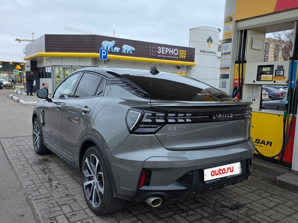 2021 Lynk & Co 05, серый, 2800000 рублей - вид 9