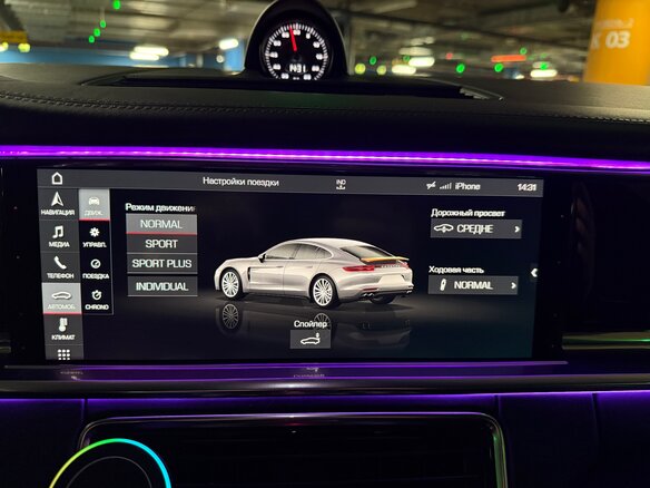 2017 Porsche Panamera 4S Diesel II, чёрный, 7300000 рублей - вид 19