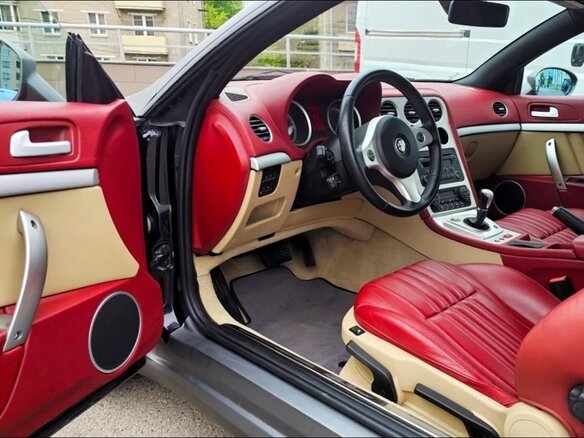 2007 Alfa Romeo Spider III, серый, 1600000 рублей - вид 5