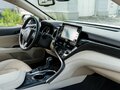 2021 Toyota Camry VIII (XV70) Рестайлинг, белый - вид 6