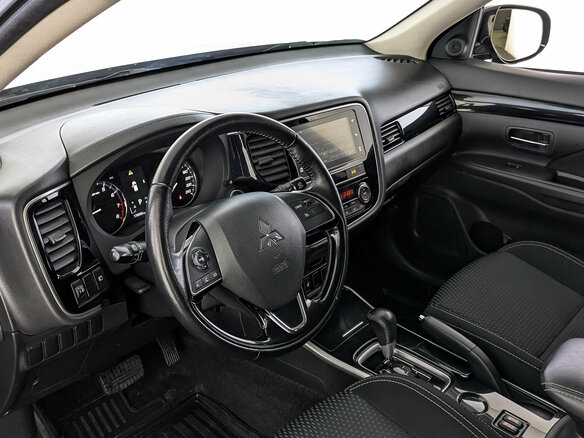 2019 Mitsubishi Outlander III Рестайлинг 3, чёрный, 1870000 рублей - вид 14