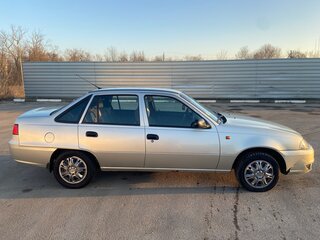 2009 Daewoo Nexia I Рестайлинг, серебристый, 285000 рублей, вид 2