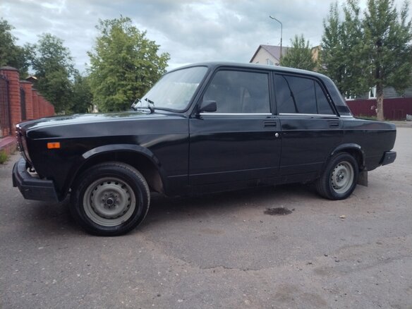 2010 Lada (ВАЗ) 2107, чёрный, 230000 рублей - вид 1