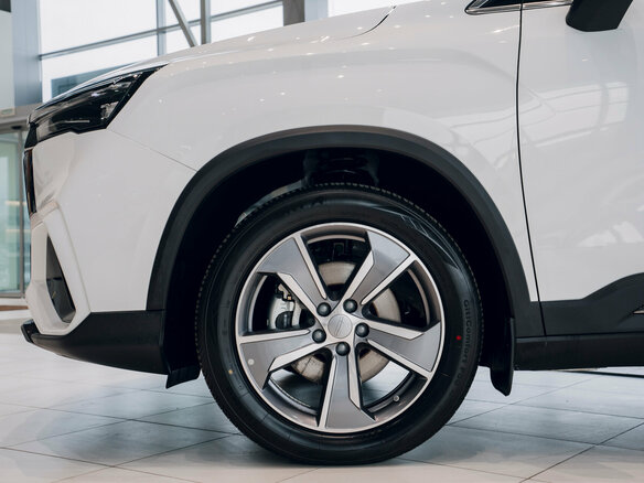 2026 Geely Okavango I Рестайлинг, белый - вид 8