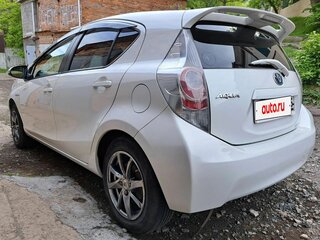 2014 Toyota Aqua I, белый, 740000 рублей, вид 5