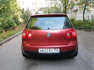 2008 Volkswagen Golf V, красный, 390000 рублей, вид 5