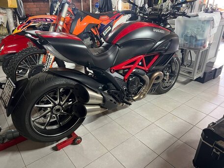 2014 Ducati Diavel Carbon, чёрный, 1350000 рублей, вид 3