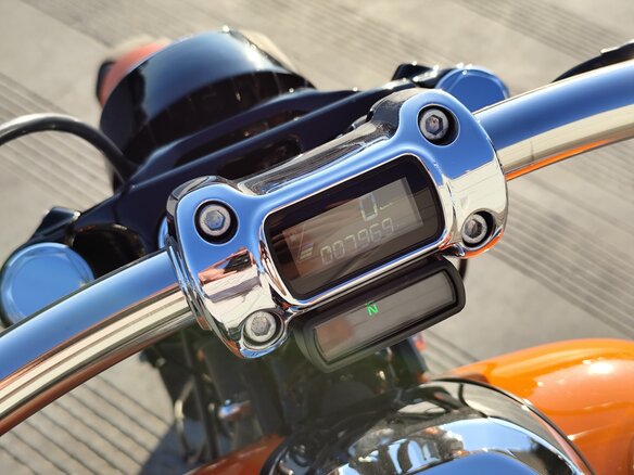 2023 Harley-Davidson Breakout, оранжевый, 1990000 рублей - вид 15