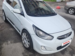 2011 Hyundai Solaris I, белый, 600000 рублей, вид 1
