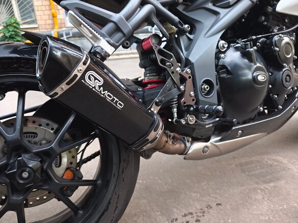 2011 Triumph Speed Triple, белый, 650000 рублей - вид 6