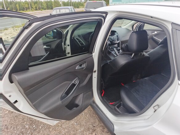 2012 Ford Focus III, белый, 830000 рублей - вид 12