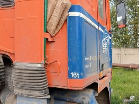 1990 Volvo F-Series, оранжевый, 200000 рублей, вид 5