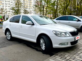 2012 Skoda Octavia II (A5) Рестайлинг, белый, 1000000 рублей, вид 5