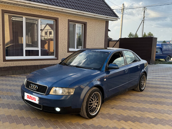 2002 Audi A4 II (B6), синий - вид 1