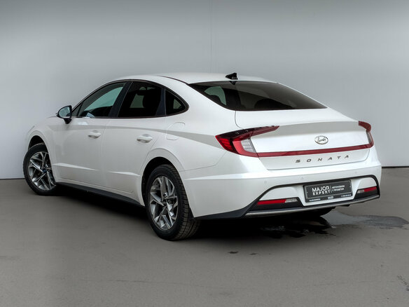 2020 Hyundai Sonata VIII (DN8), белый, 1875000 рублей - вид 6