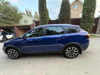 2025 Lada (ВАЗ) Vesta SW Cross I Рестайлинг (NG), синий, 1850000 рублей, вид 5