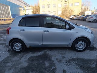 2005 Toyota Vitz II (XP90), серый, 380000 рублей, вид 4