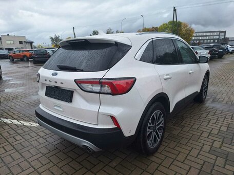 2022 Ford Kuga III, белый, 2089000 рублей, вид 4