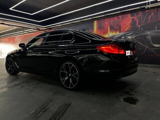 2019 BMW 5 серии 520d VII (G30/G31/G38), чёрный, 2200000 рублей, вид 2