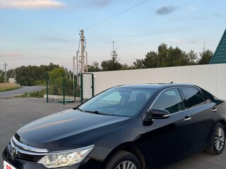 2016 Toyota Camry VII (XV50) Рестайлинг, чёрный, 2000000 рублей, вид 1