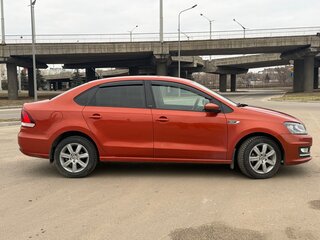 2016 Volkswagen Polo V Рестайлинг, оранжевый, 999999 рублей, вид 5
