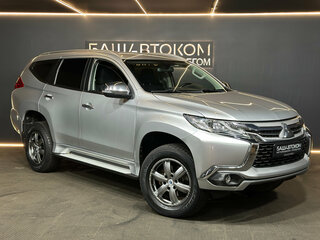 2017 Mitsubishi Pajero Sport III, серебристый, 2949000 рублей, вид 3