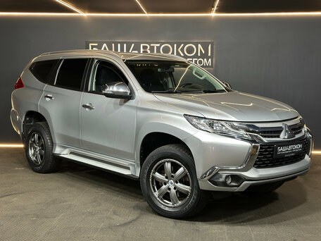 2017 Mitsubishi Pajero Sport III, серебристый, 2840000 рублей, вид 3
