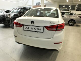 2024 Changan Alsvin, белый, 1939900 рублей, вид 4