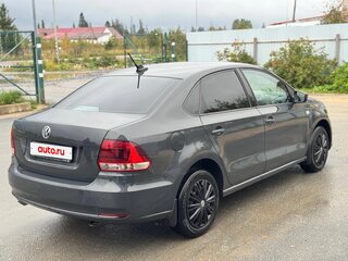 2017 Volkswagen Polo V Рестайлинг, серый, 1030000 рублей, вид 3