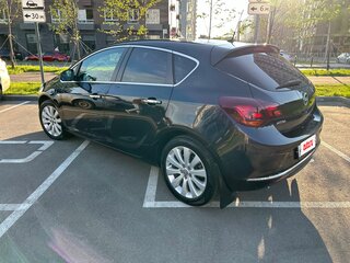 2013 Opel Astra J Рестайлинг, чёрный, 730000 рублей, вид 4