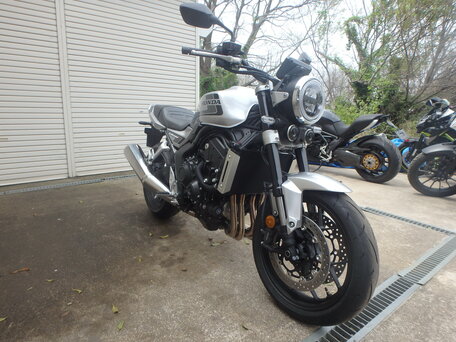 2026 Honda CB 1000F, серебристый, 1600000 рублей, вид 1